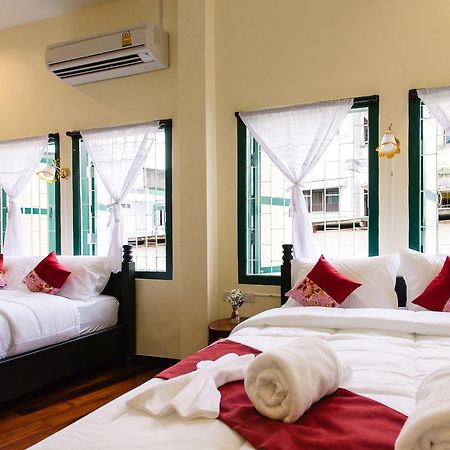 Srisomboon Hostel Trang Kültér fotó