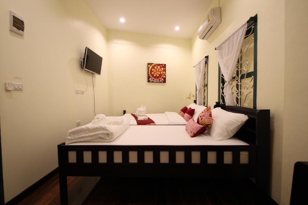 Srisomboon Hostel Trang Kültér fotó