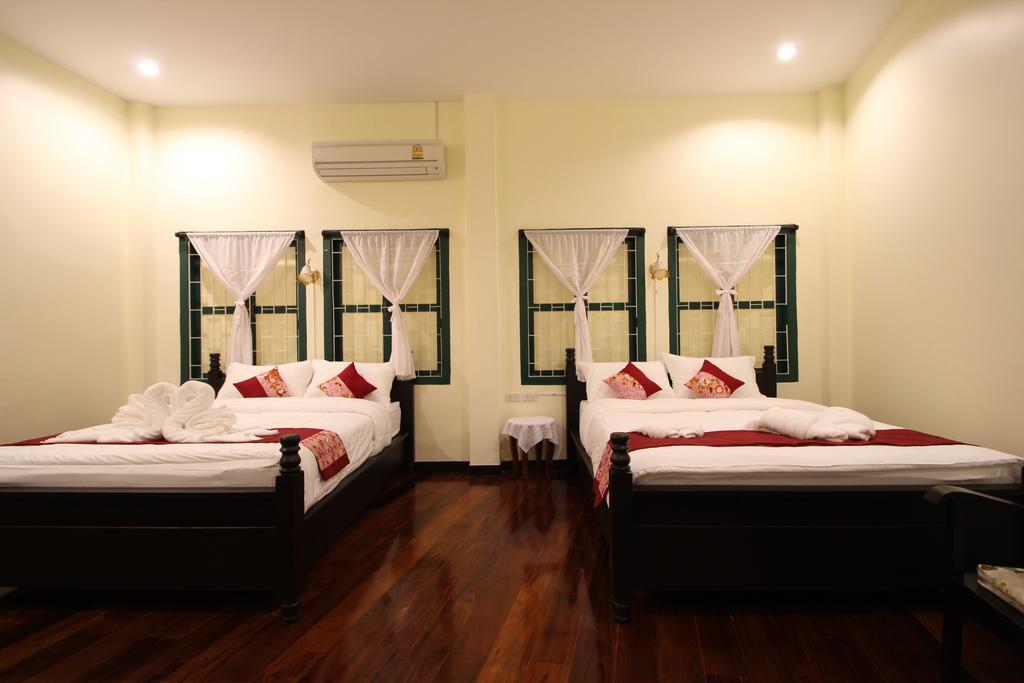 Srisomboon Hostel Trang Kültér fotó
