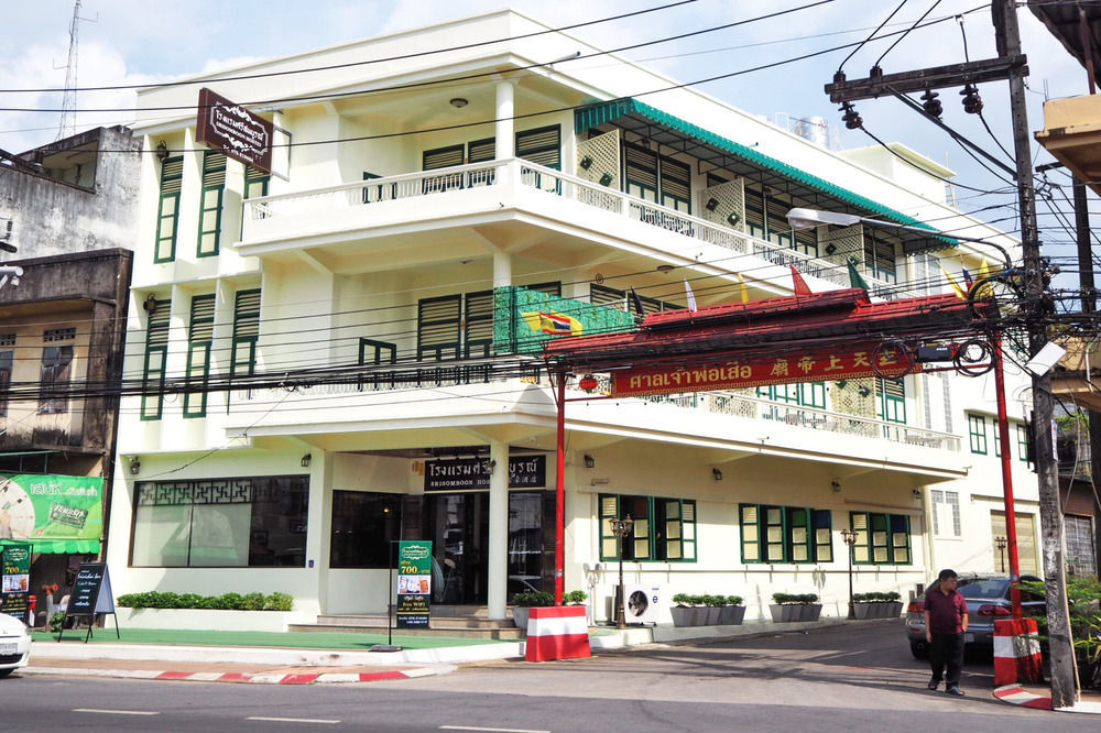 Srisomboon Hostel Trang Kültér fotó
